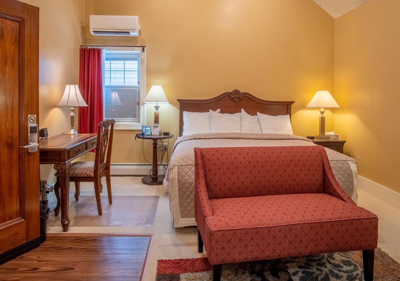 Hotel Dushore Kültér fotó