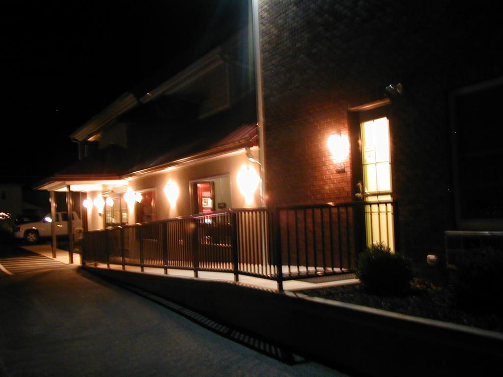 Hotel Dushore Kültér fotó